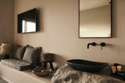 Habitat Mykonos All Suite Hotel