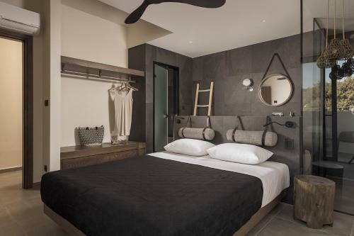 Pefki Villa Sleeps 6 With Pool And Air Con
