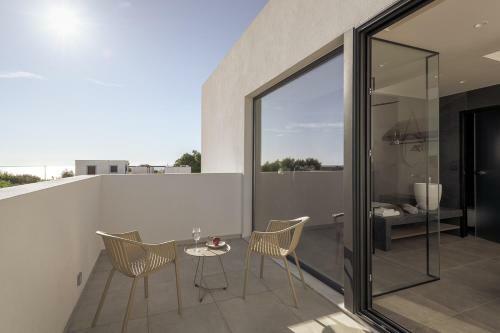 Pefki Villa Sleeps 6 With Pool And Air Con