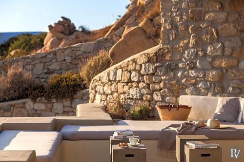 Costa Ilios Villa Sleeps 16 With Pool And Air Con