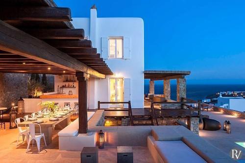 Costa Ilios Villa Sleeps 16 With Pool And Air Con