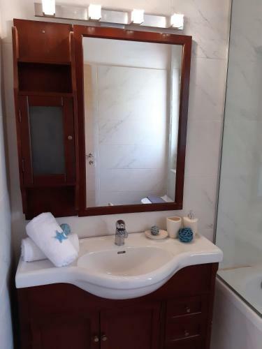 Villa Anastasia With Pool Near The Beach
