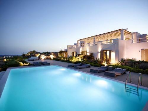 Villa In Paraga Sleeps 16 With Pool And Air Con
