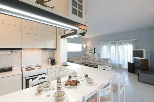 #flh - Summer Breeze Apartment, Fava Beach