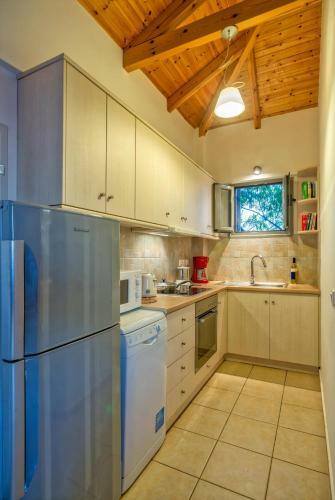 Gialova Villa Sleeps 2 Pool Air Con Wifi
