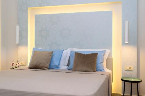 Iliana Apartments