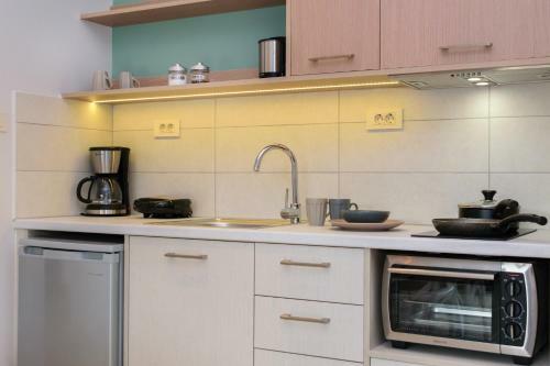 Iliana Apartments