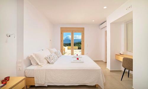 Villa Canes Heated Pool