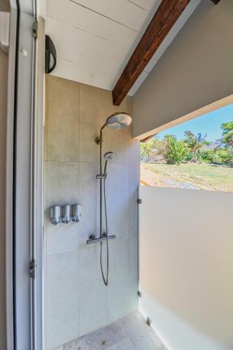 Villa Topaz Above West Bay With 180 Degree Views!