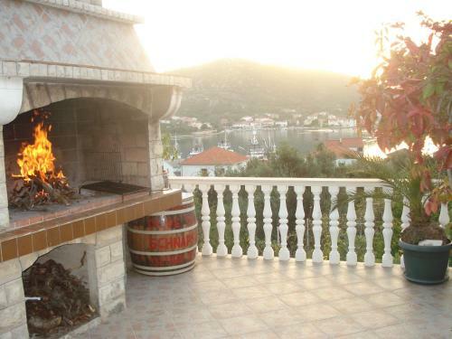 New And Completely Renovated Apartment (5+3)