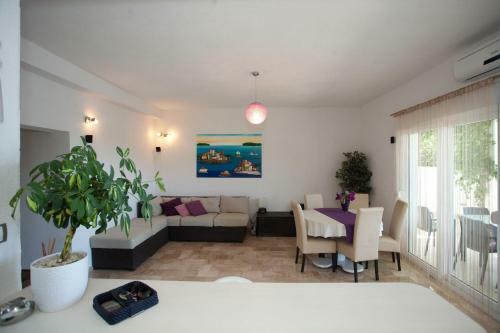 Apartments Paradise