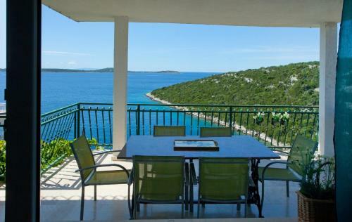 Apartments Paradise