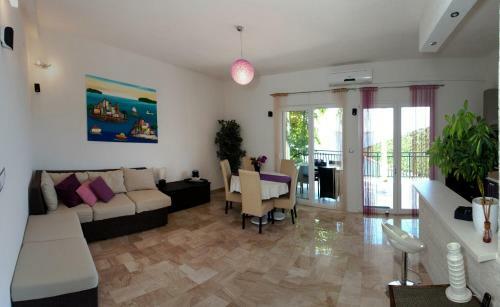 Apartments Paradise
