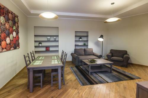 Upisha Street Lux Apartments