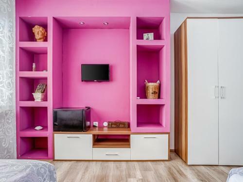 Spacious Holiday Home In Vukovar With Swimming Pool