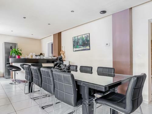 Spacious Holiday Home In Vukovar With Swimming Pool