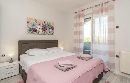 Two-bedroom Holiday Home In Zadar