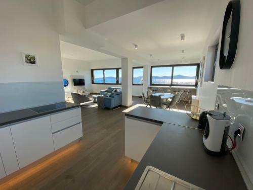 Apartamentos The View Luxury Residence With Pool