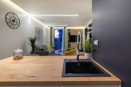 Marcius Luxury Apartment With Jacuzzi & Sauna