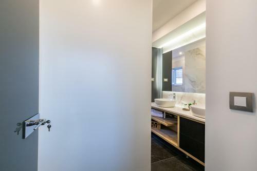 Marcius Luxury Apartment With Jacuzzi & Sauna