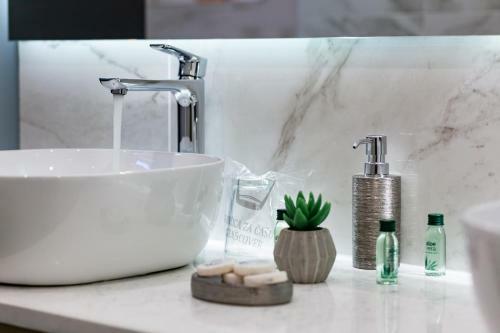 Marcius Luxury Apartment With Jacuzzi & Sauna
