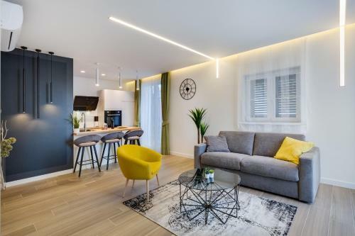 Marcius Luxury Apartment With Jacuzzi & Sauna