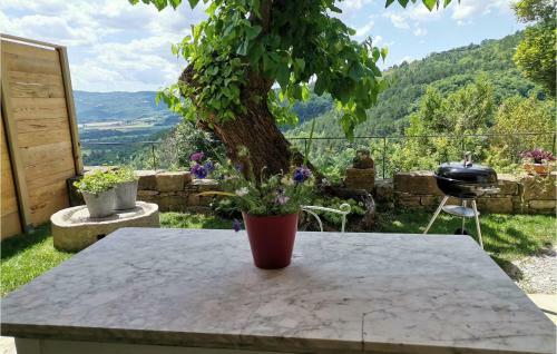 Nice Home In Ipsi With Wifi And 2 Bedrooms