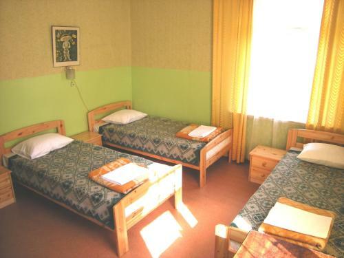Hostal Guesthouse Airava