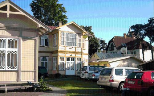Hostal Guesthouse Airava