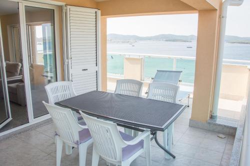 Apartments Citrine On The Beach