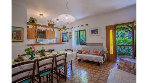Hostal Holiday Home With Sea View In Merag
