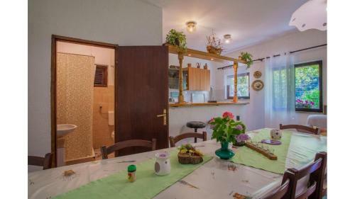Hostal Holiday Home With Sea View In Merag