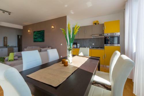 Apartamentos Emi.