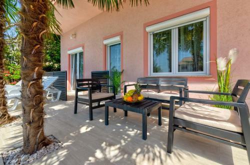 Abros Apartments