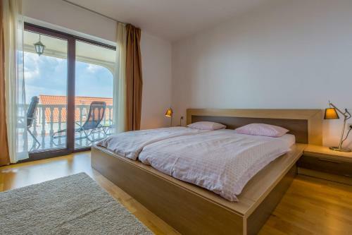 Apartamentos Amila