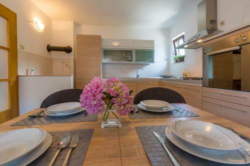 Apartamentos Amila