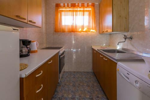 Anena Apartment