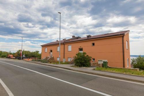 Apartment Ante