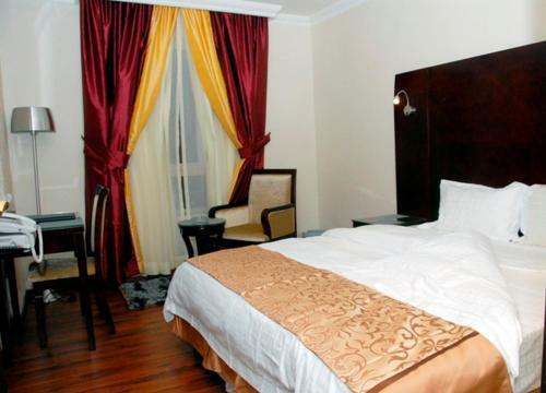 Apartamentos Raoum Inn