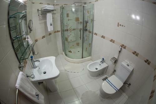 Apartamentos Sara Plaza