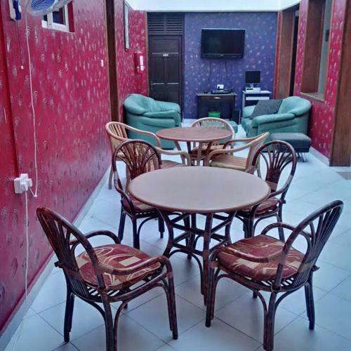 Hostal Kisiwa Guest House Lodge