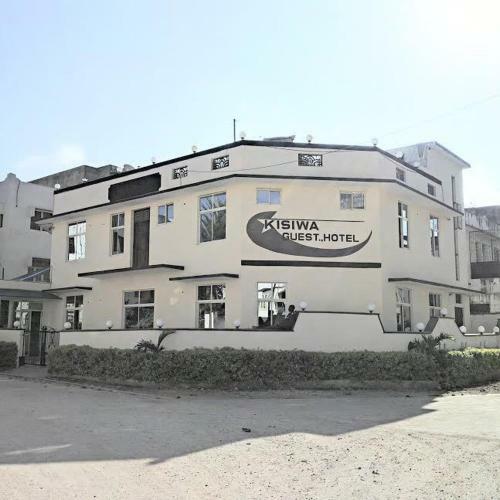 Hostal Kisiwa Guest House Lodge