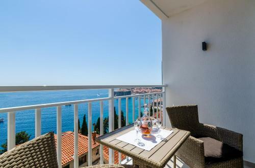 Apartments Lazarin