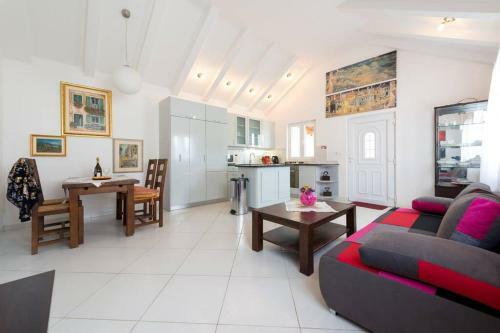 Apartment Alma