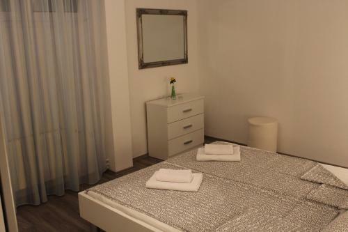 Nicely Decorated Apartment Silver