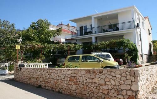 Apartment Josipa - Sea View