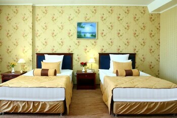 Hotel Golden Dragon