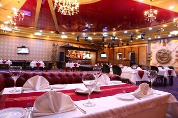 Hotel Golden Dragon