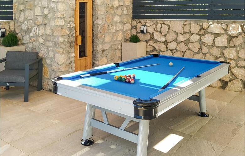 Two-bedroom Holiday Home In Janjina