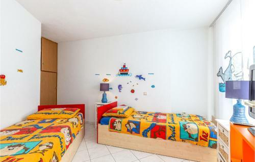 Awesome Home In Jadranovo W/ 5 Bedrooms